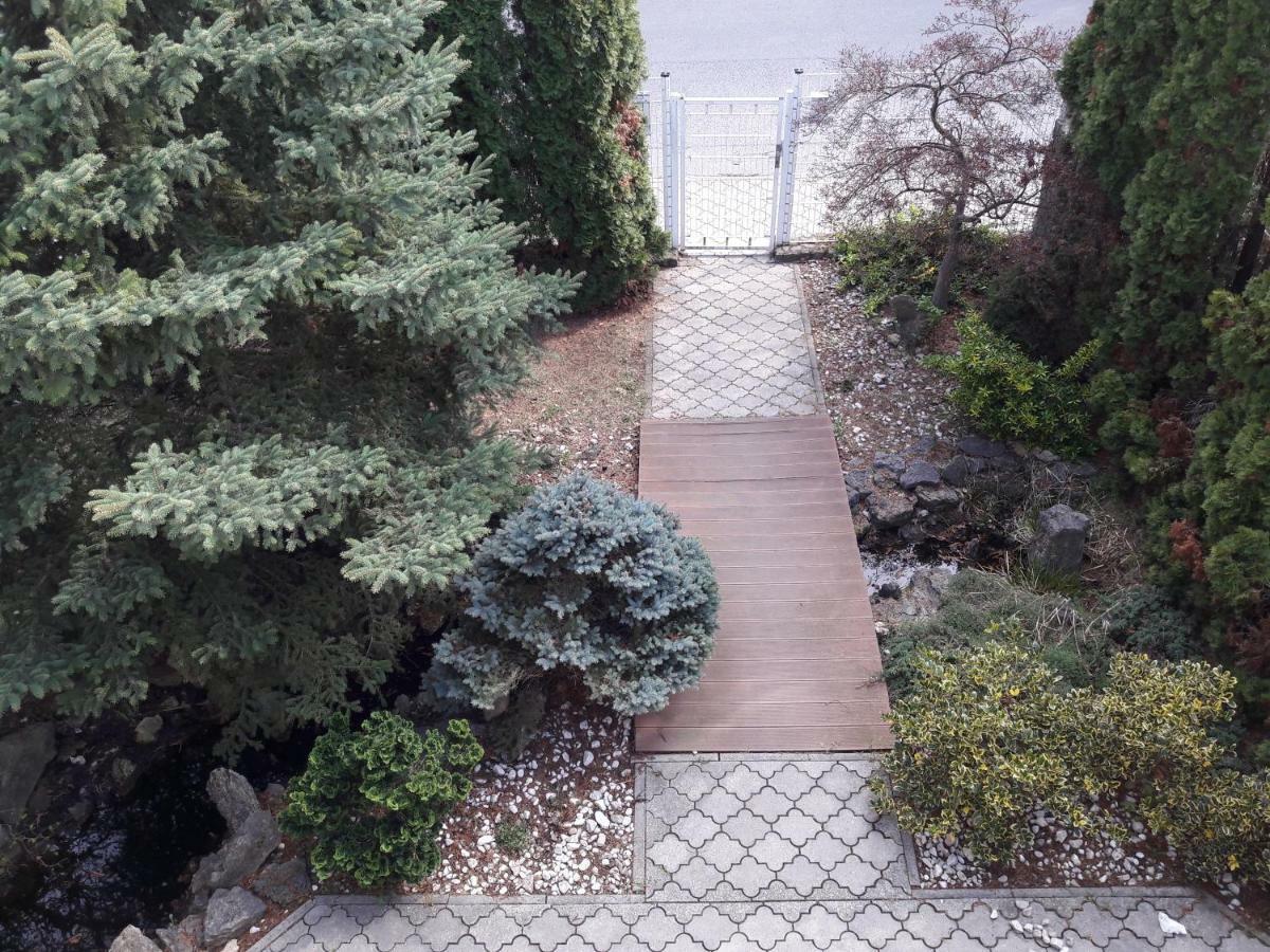 Villa Kysucka Сенець Екстер'єр фото